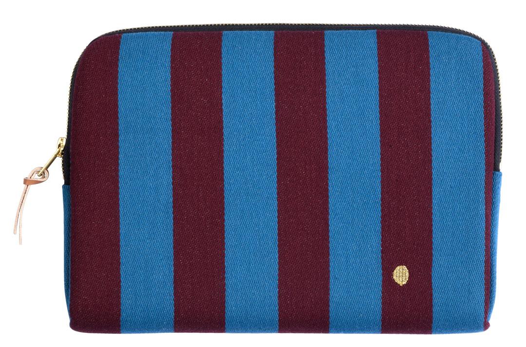 computer sleeve blue and purple stripes